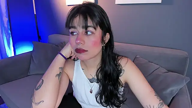 flower smith  online show from 20, 11, 2025