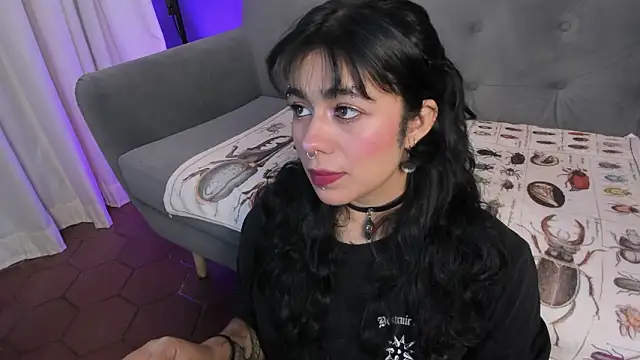 flower smith  online show from 4, 3, 2026