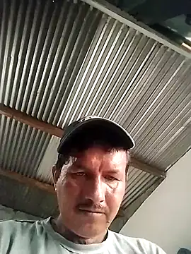 Snapshot of colombiano198720 chatting on 14, 10, 2025 colombiano198720 online show from 14, 10, 2025