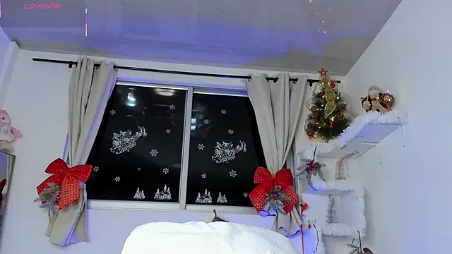 Selenafox 0 online show from 20, 11, 2025