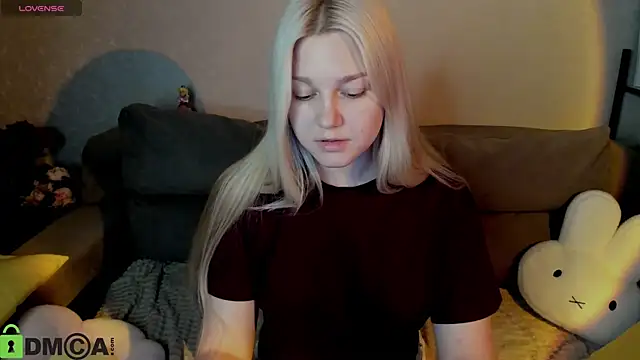 Sylvia Ortiz online show from 4, 7, 2026