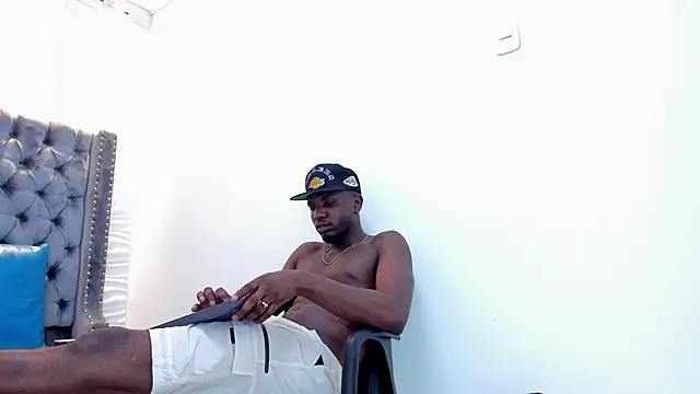 DOUGLAS 099 online show from 27, 9, 2025