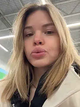 Snapshot of SMELLSEX chatting on 2, 10, 2025 SMELLSEX online show from 2, 10, 2025