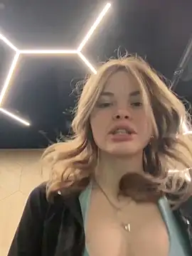 Snapshot of SMELLSEX chatting on 22, 12, 2025 SMELLSEX online show from 22, 12, 2025