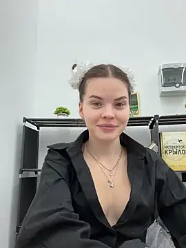 SMELLSEX online show from 7, 4, 2026