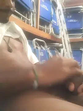 Snapshot of Ostall chatting on 6, 10, 2025 Ostall online show from 6, 10, 2025