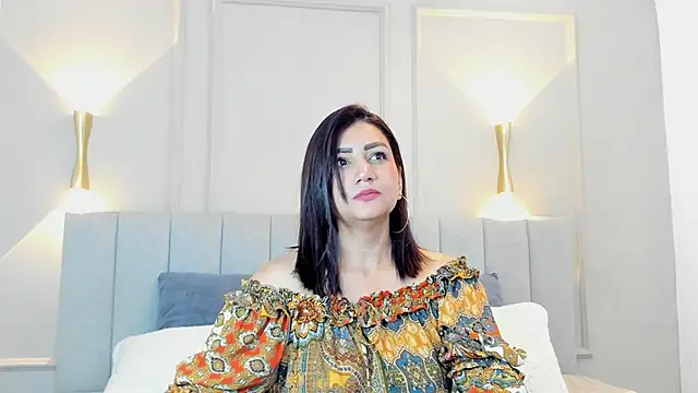 victoria bourne online show from 11, 10, 2025