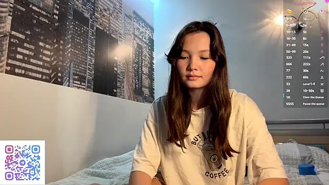 KiraVelvet online show from 23, 9, 2025