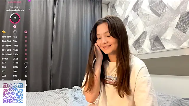 KiraVelvet online show from 24, 10, 2025