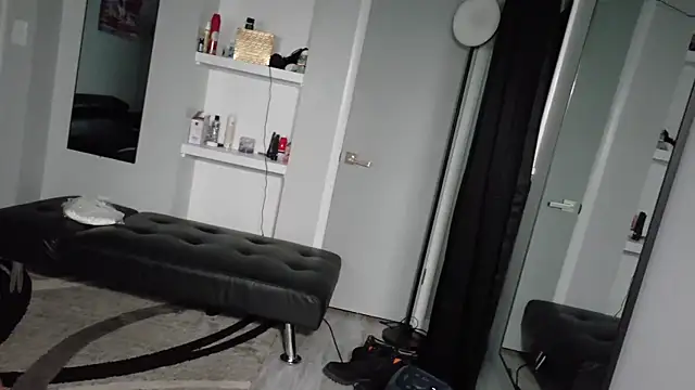 SLANGONDEMHOES online show from 12, 9, 2025