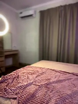 Snapshot of YourLittleDevil chatting on 16, 10, 2025 YourLittleDevil online show from 16, 10, 2025