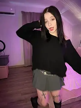 YourLittleDevil online show from 20, 4, 2026