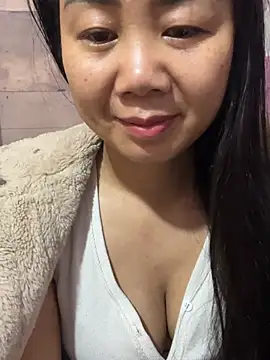 Snapshot of Binjt chatting on 9, 3, 2026 Binjt online show from 9, 3, 2026