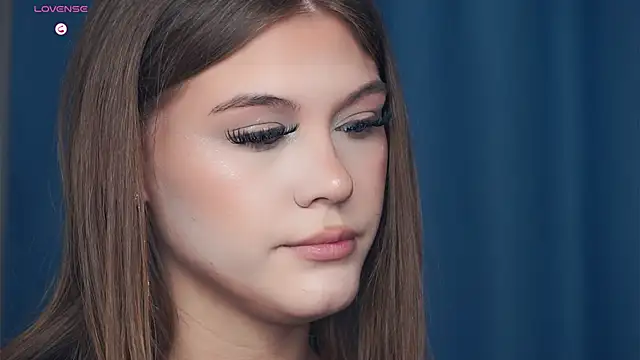 LilyHeupel online show from 29, 9, 2025