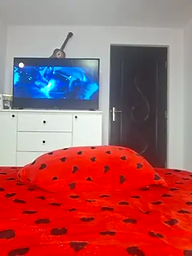 Snapshot of Fluturas2 chatting on 20, 9, 2025 Fluturas2 online show from 20, 9, 2025