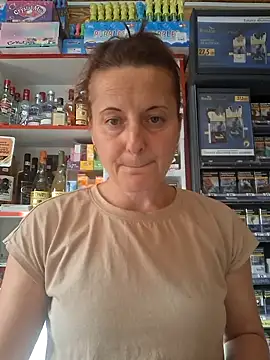 Snapshot of Fluturas2 chatting on 21, 9, 2025 Fluturas2 online show from 21, 9, 2025