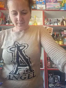 Snapshot of Fluturas2 chatting on 23, 9, 2025 Fluturas2 online show from 23, 9, 2025