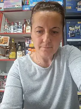 Snapshot of Fluturas2 chatting on 29, 9, 2025 Fluturas2 online show from 29, 9, 2025