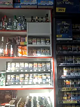 Snapshot of Fluturas2 chatting on 15, 10, 2025 Fluturas2 online show from 15, 10, 2025