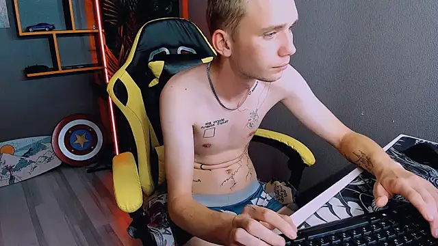 Snapshot of TimBlaks chatting on 13, 9, 2025 TimBlaks online show from 13, 9, 2025