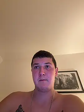 Snapshot of antoni_na chatting on 8, 11, 2025 antoni na online show from 8, 11, 2025