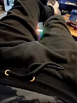 Snapshot of Frnlove521 chatting on 16, 11, 2025 Frnlove521 online show from 16, 11, 2025