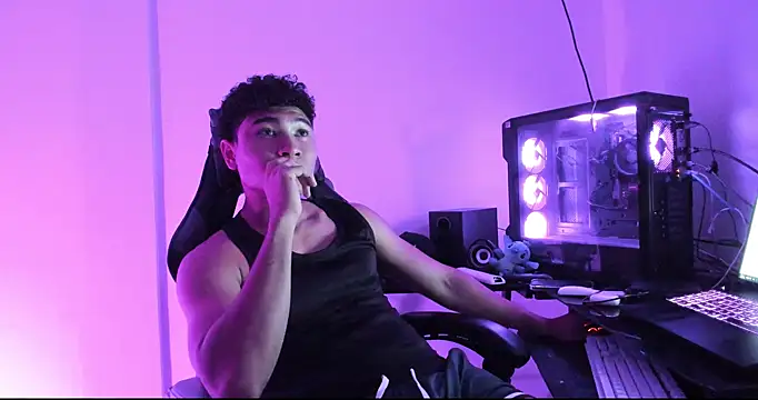 Snapshot of kenji_azura1 chatting on 28, 10, 2025 kenji azura1 online show from 28, 10, 2025