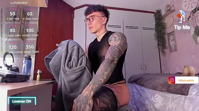 estebandi do online show from 25, 10, 2025