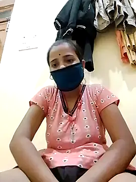 Snapshot of malteejat chatting on 4, 11, 2025 malteejat online show from 4, 11, 2025