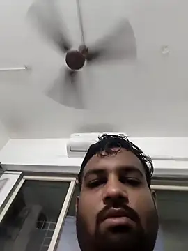 Snapshot of vinay_smalldick chatting on 20, 4, 2026 vinay smalldick online show from 20, 4, 2026