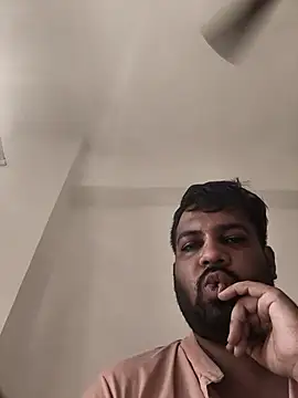 Snapshot of vinay_smalldick chatting on 25, 4, 2026 vinay smalldick online show from 25, 4, 2026