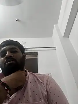 Snapshot of vinay_smalldick chatting on 28, 6, 2026 vinay smalldick online show from 28, 6, 2026