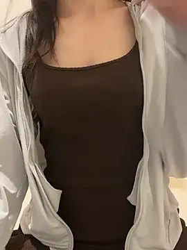 Snapshot of yayoi_jp chatting on 5, 11, 2025 yayoi jp online show from 5, 11, 2025