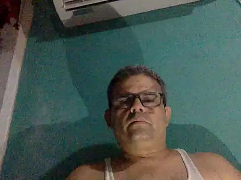 Snapshot of Katracho6969 chatting on 8, 11, 2025 Katracho6969 online show from 8, 11, 2025