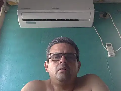 Snapshot of Katracho6969 chatting on 4, 12, 2025 Katracho6969 online show from 4, 12, 2025