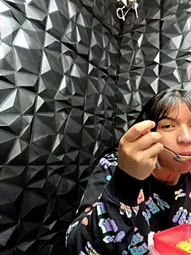 Snapshot of lil_charme chatting on 11, 9, 2025 lil charme online show from 11, 9, 2025