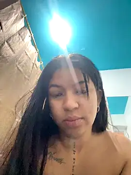 Snapshot of lil_charme chatting on 24, 10, 2025 lil charme online show from 24, 10, 2025