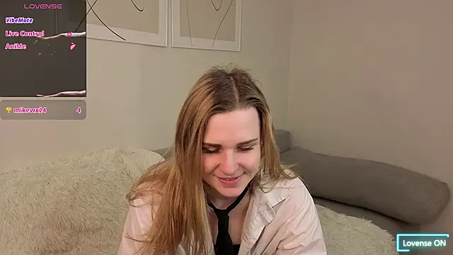 HelenMartines online show from 8, 4, 2026