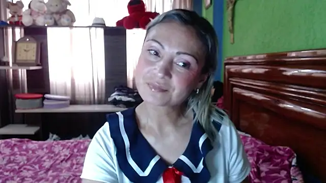 Snapshot of _Charlize_theron_ chatting on 26, 9, 2025 Charlize theron online show from 26, 9, 2025