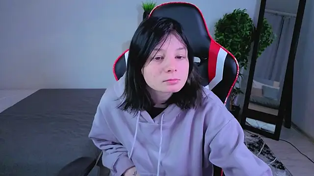 EllinEverly online show from 15, 4, 2026