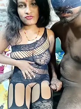 Snapshot of sexy-couple77 chatting on 12, 10, 2025 sexy-couple77 online show from 12, 10, 2025