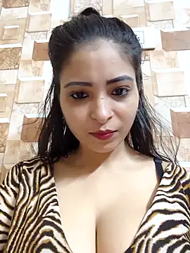 Snapshot of QUEEN-ADITI chatting on 11, 9, 2025 QUEEN-ADITI online show from 11, 9, 2025