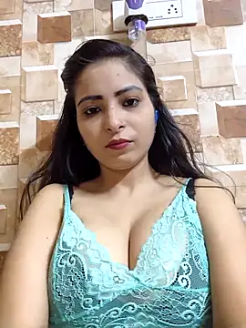 Snapshot of QUEEN-ADITI chatting on 14, 9, 2025 QUEEN-ADITI online show from 14, 9, 2025