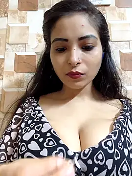 Snapshot of QUEEN-ADITI chatting on 15, 9, 2025 QUEEN-ADITI online show from 15, 9, 2025