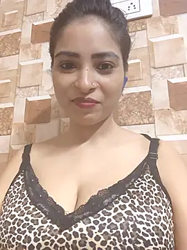 Snapshot of QUEEN-ADITI chatting on 2, 10, 2025 QUEEN-ADITI online show from 2, 10, 2025