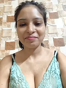 Snapshot of QUEEN-ADITI chatting on 23, 11, 2025 QUEEN-ADITI online show from 23, 11, 2025
