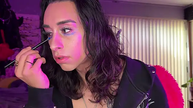 xoFrankie online show from 5, 10, 2025