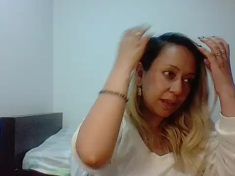 leah susman online show from 2, 12, 2025