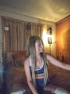 Snapshot of Ella_rr chatting on 28, 11, 2025 Ella rr online show from 28, 11, 2025