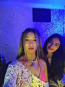 Snapshot of Ella_rr chatting on 14, 12, 2025 Ella rr online show from 14, 12, 2025